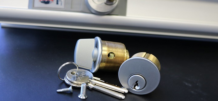 Commercial Lock Installation San Martin